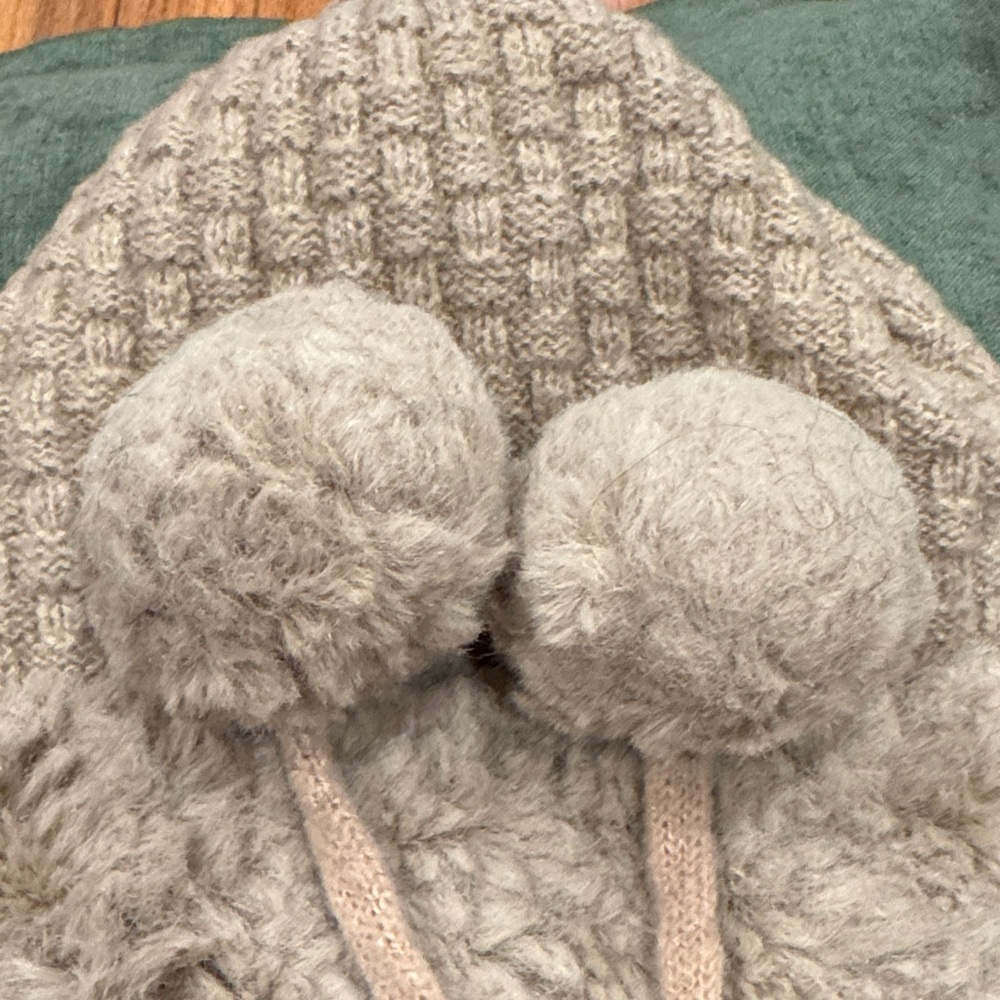 Cozy Knit Pom-Pom Hat - Picture 2 of 4
